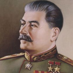 Размышления о «культе личности» без ретуши